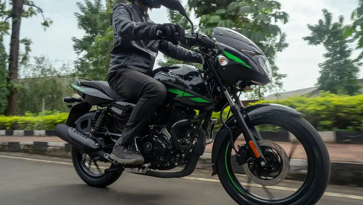 Bajaj Pulsar 125: दमदार फीचर्स और स्टाइलिश राइड, कीमत सिर्फ 1.10 लाख के आसपास