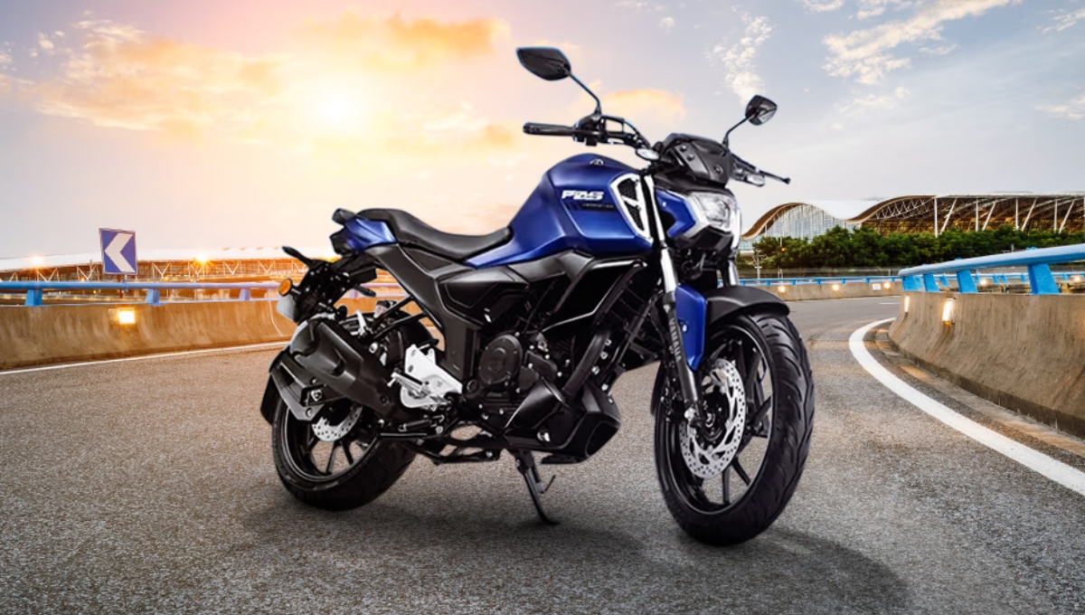 Yamaha FZS-FI V4: 46 kmpl माइलेज और एडवांस फीचर्स के साथ सिर्फ ₹1.17 लाख में