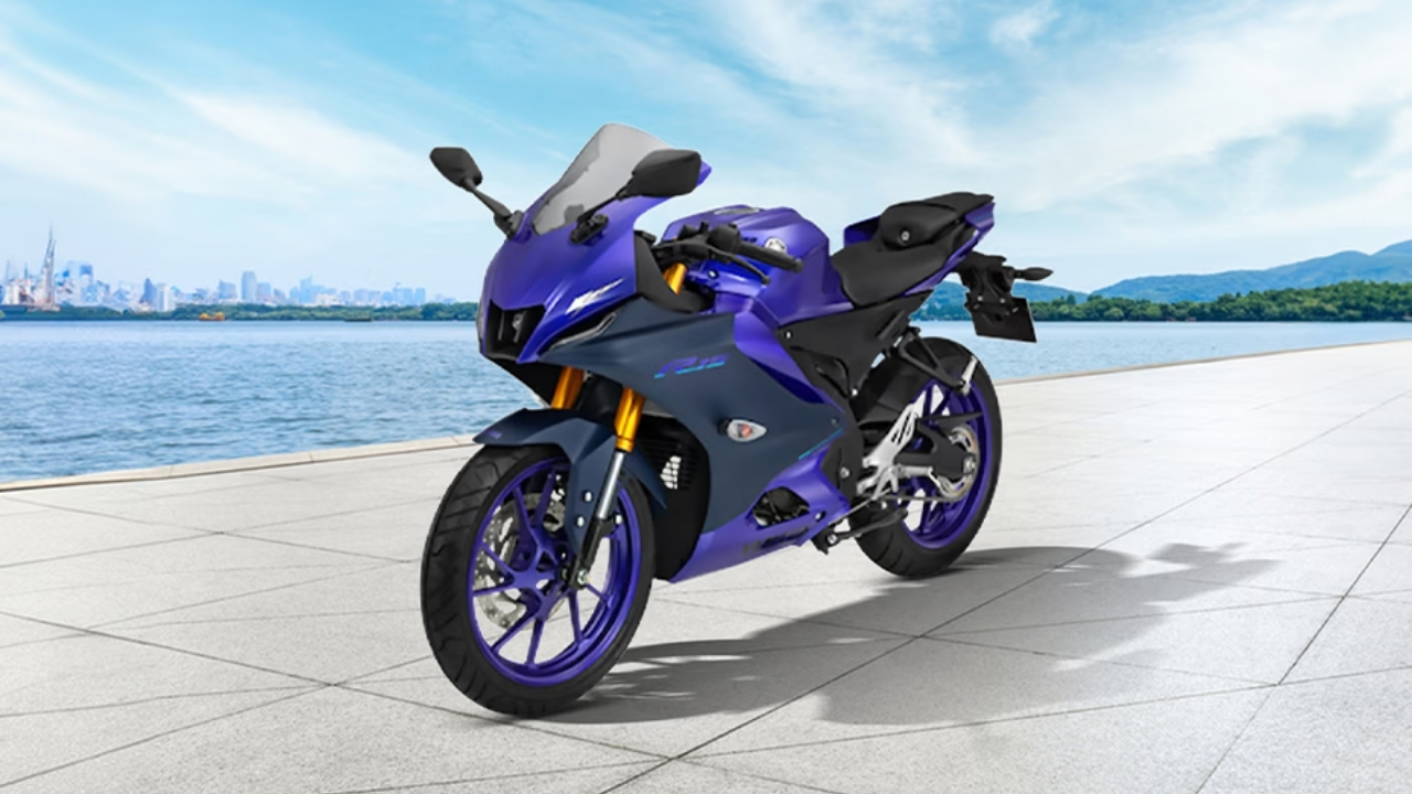 Yamaha R15 2025